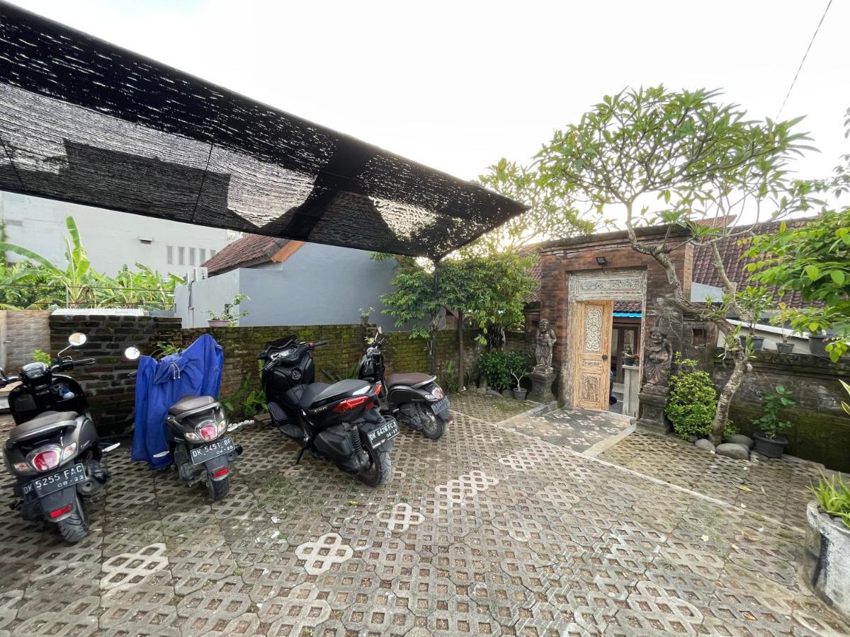 Belimbing Guest House Canggu Extérieur photo