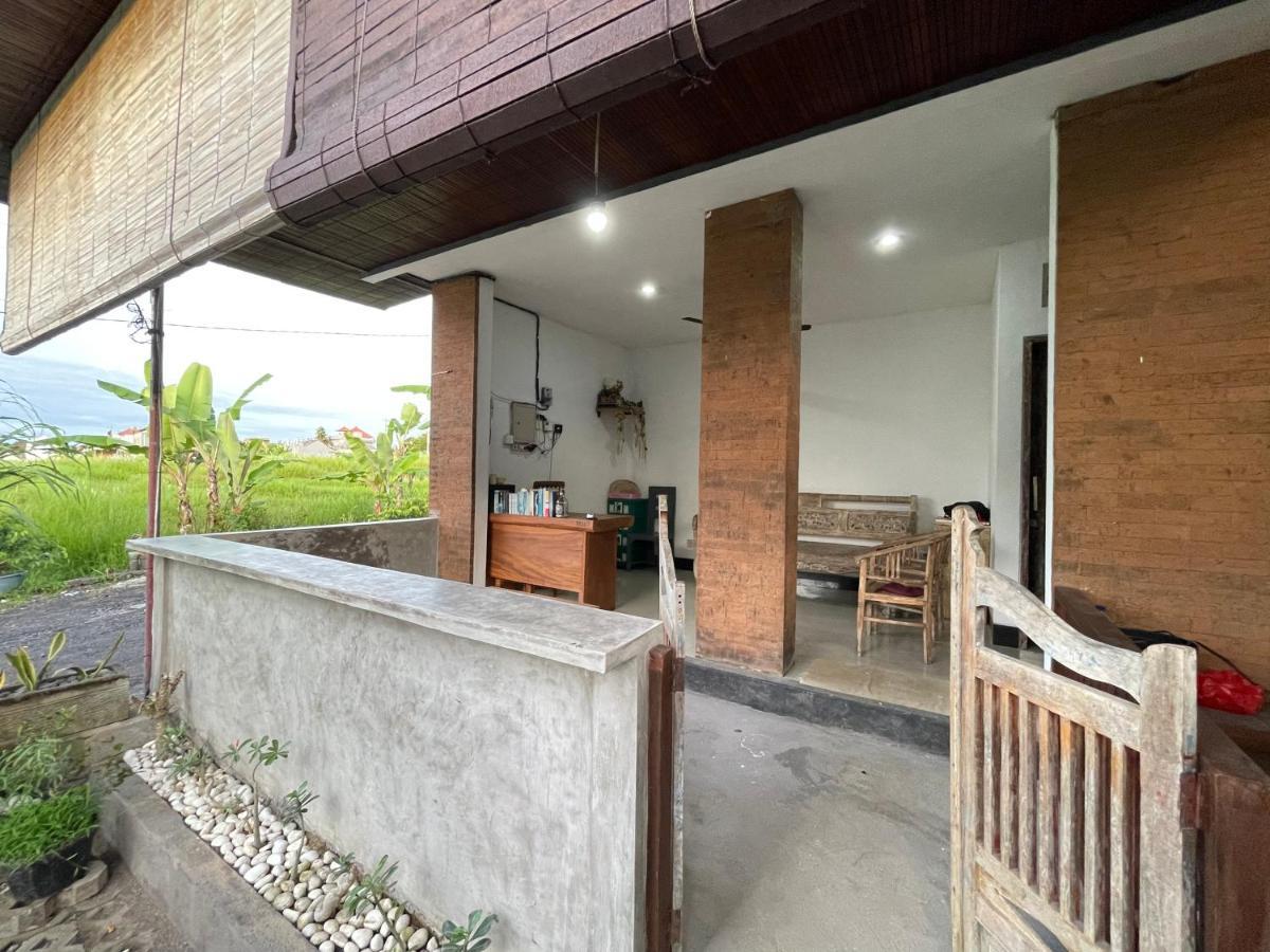 Belimbing Guest House Canggu Extérieur photo